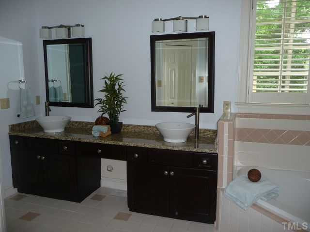 801 Nolstead Court Raleigh, NC 27614 - Photo 18 of 24 Master Bath/Spa