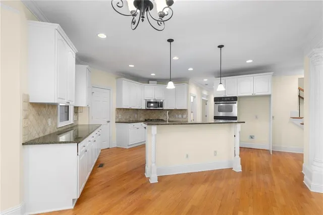 $950,000 | 12544 Darvish Lane, Alpharetta, GA 30005