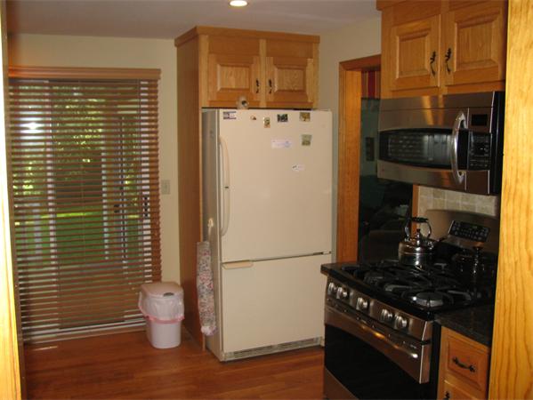 94 Sullivan Road Yarmouth, MA 02673 - Photo 4 of 28