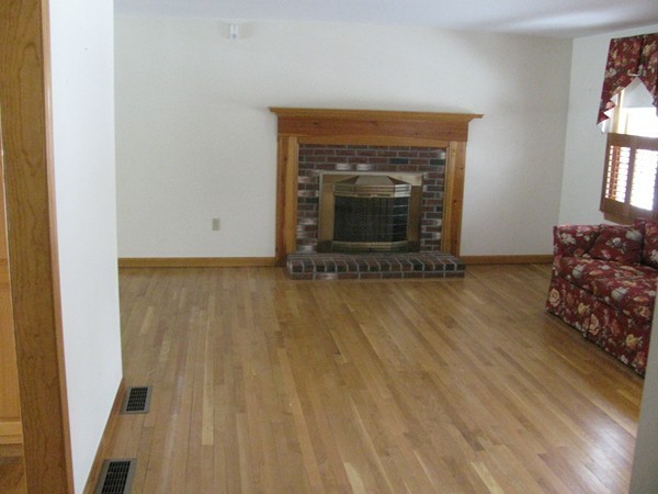 94 Sullivan Road Yarmouth, MA 02673 - Photo 6 of 28