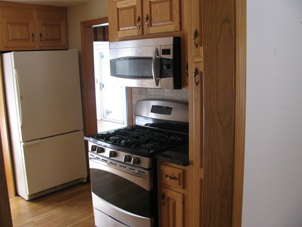 94 Sullivan Road Yarmouth, MA 02673 - Photo 7 of 28