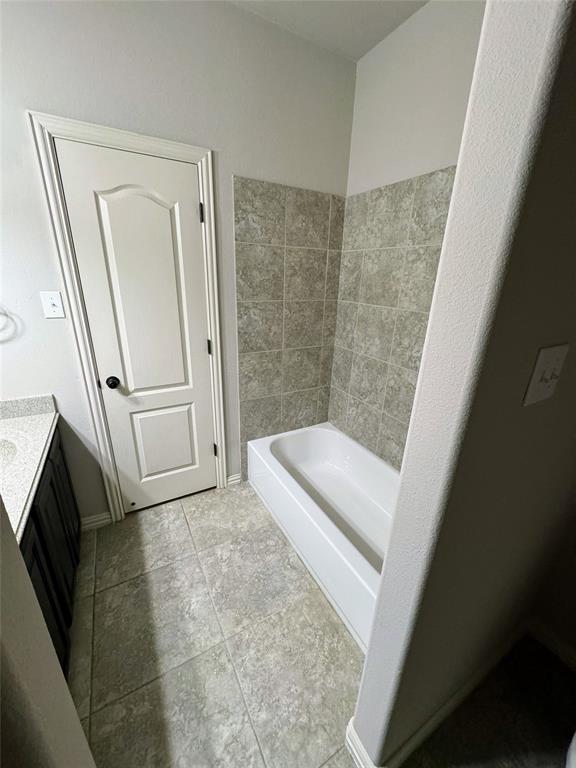 236 Archer Way Forney, TX 75126 - Photo 22 of 35 a view of bathroom with bathtub and shower