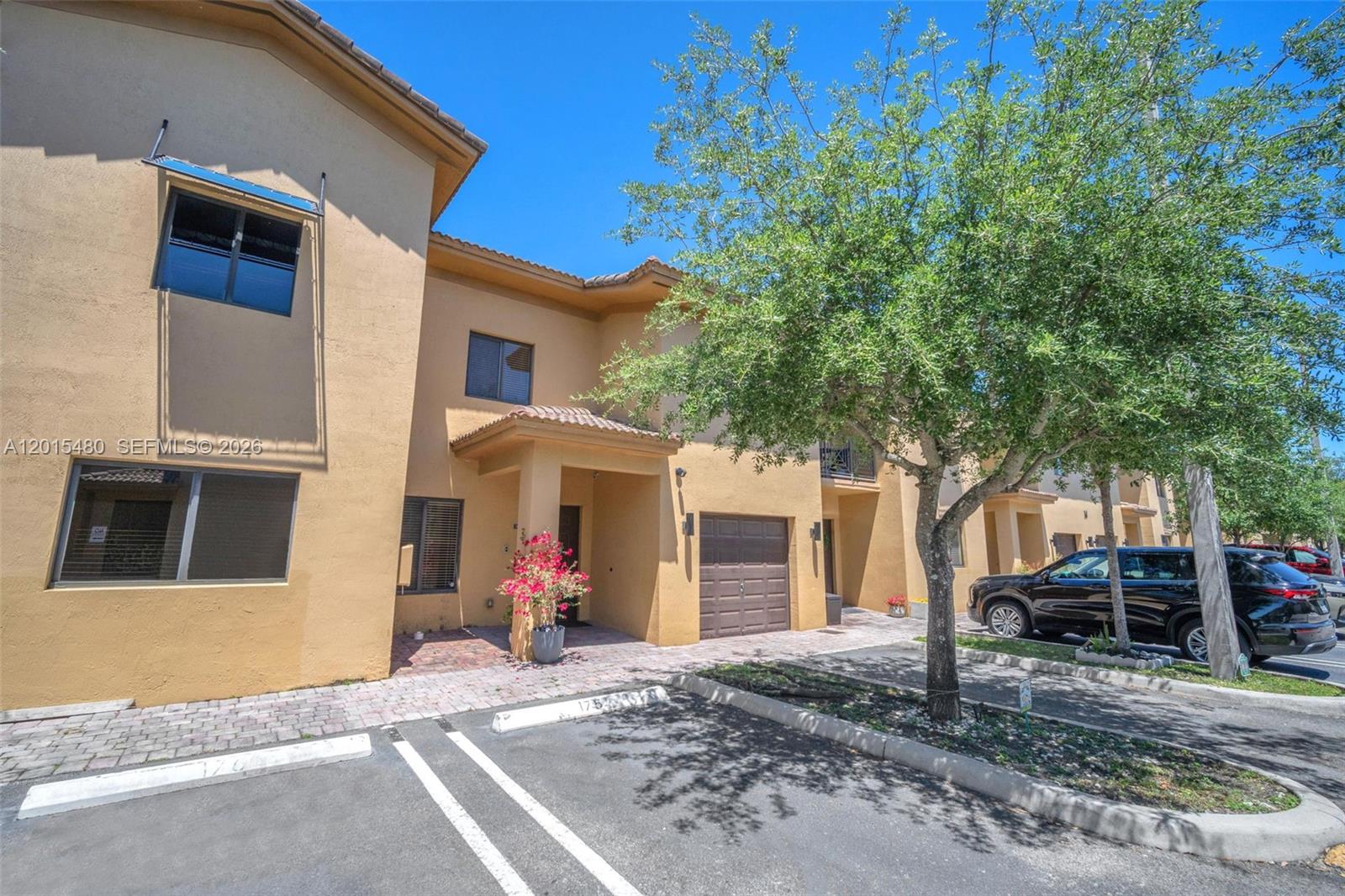 11115 West Okeechobee Road, Unit 175 Hialeah Gardens, FL 33018 - Photo 2 of 26