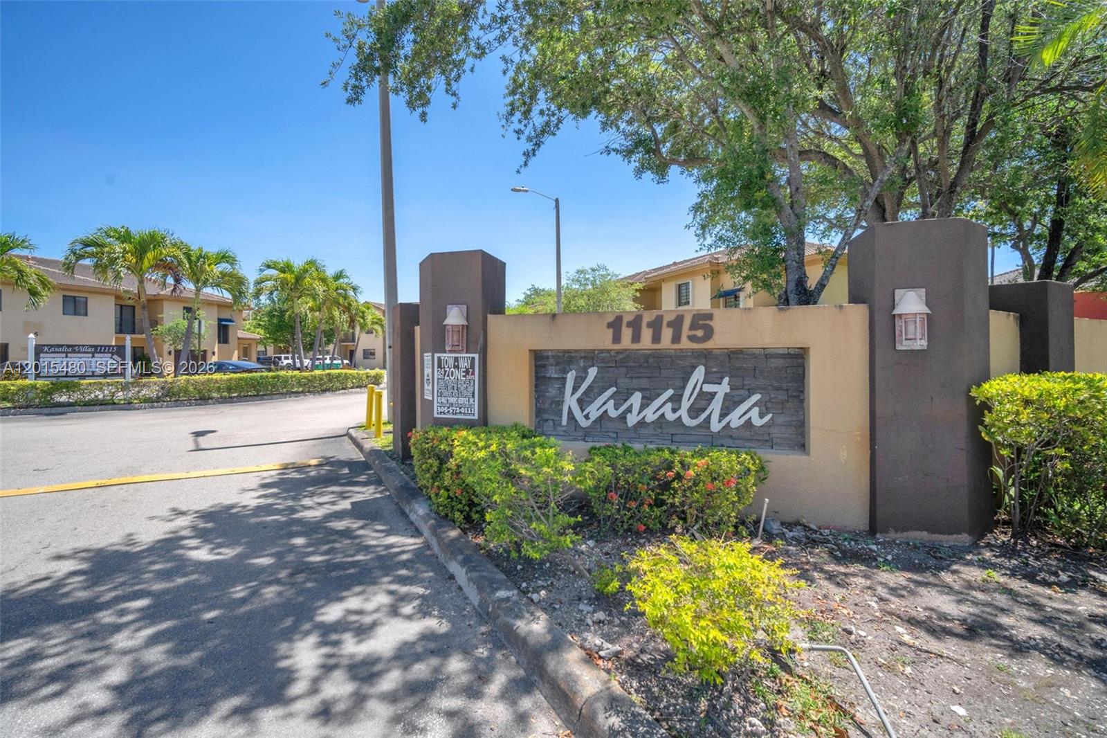 11115 West Okeechobee Road, Unit 175 Hialeah Gardens, FL 33018 - Photo 24 of 26
