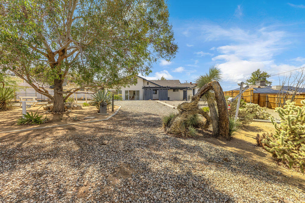 7815 Sunset Road Joshua Tree, CA 92252 - Photo 47 of 71 IMG_8681
