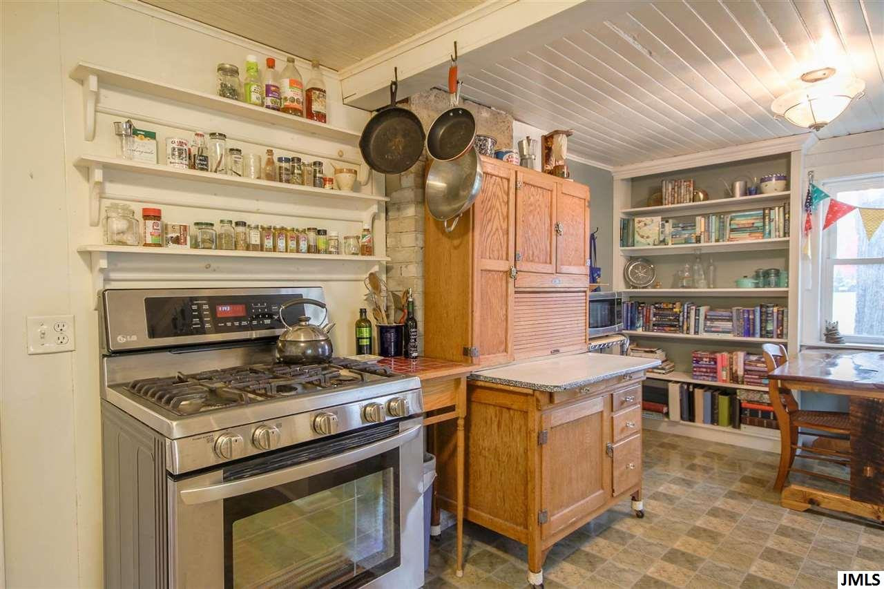 2190 Ridgeway Road Jackson, MI 49203 - Photo 9 of 32 Photo 9