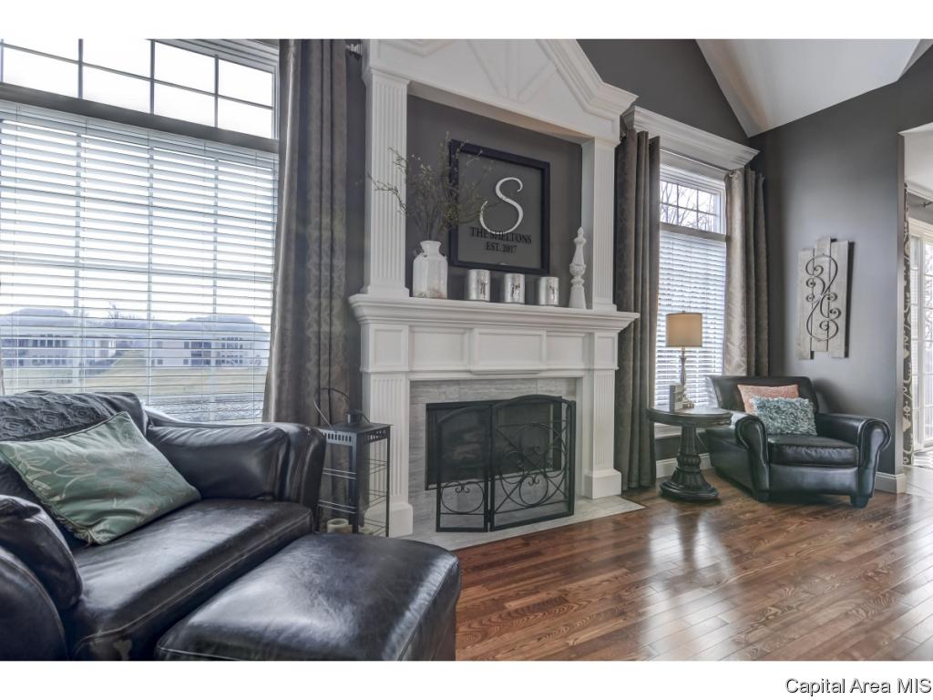 214 Cumberland Drive Rochester, IL 62563 - Photo 12 of 36 Gallery Image 12