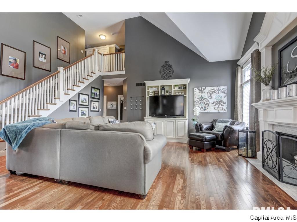 214 Cumberland Drive Rochester, IL 62563 - Photo 13 of 36 Gallery Image 13