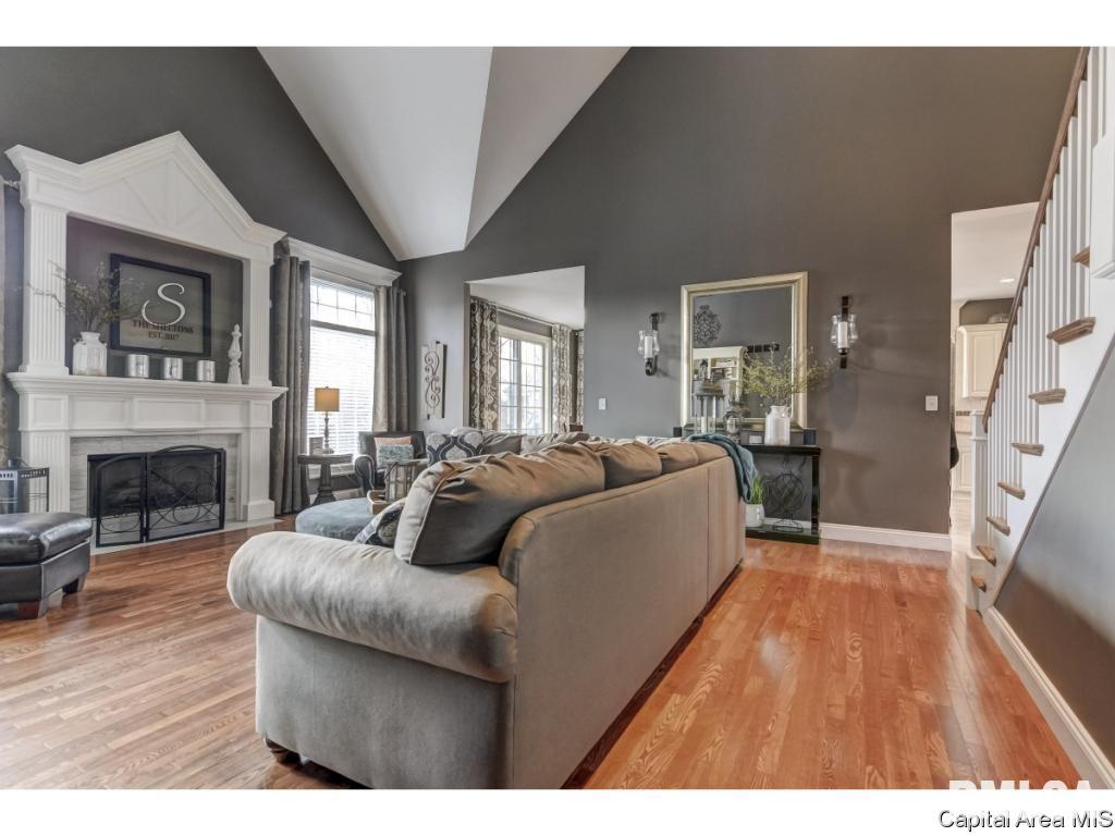 214 Cumberland Drive Rochester, IL 62563 - Photo 14 of 36 Gallery Image 14