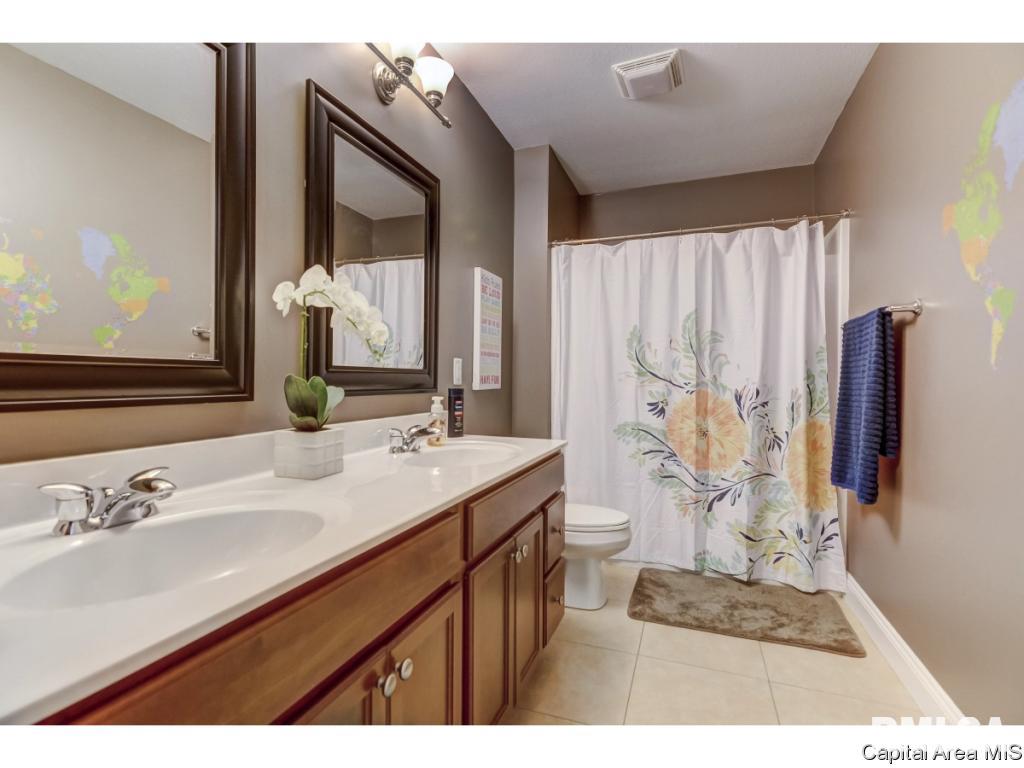 214 Cumberland Drive Rochester, IL 62563 - Photo 27 of 36 Gallery Image 27