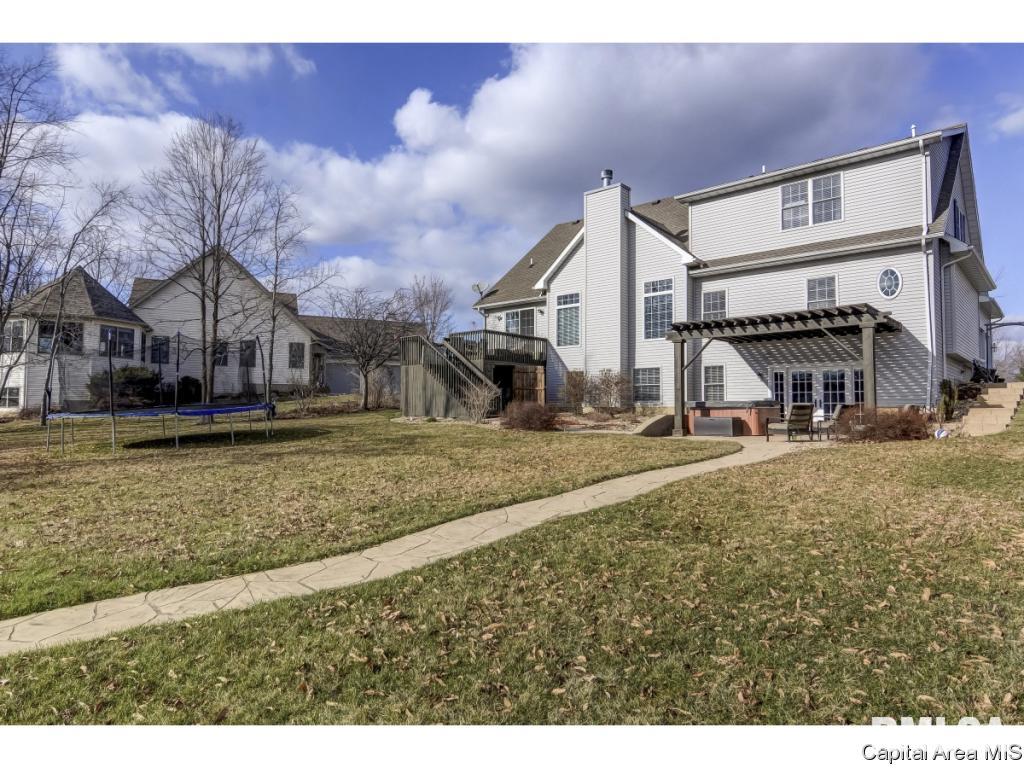 214 Cumberland Drive Rochester, IL 62563 - Photo 32 of 36 Gallery Image 32