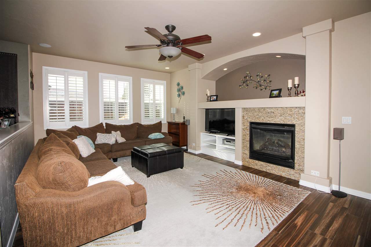 2068 Spur Cross Road Grand Junction, CO 81507 - Photo 2 of 36 Gallery Image 2