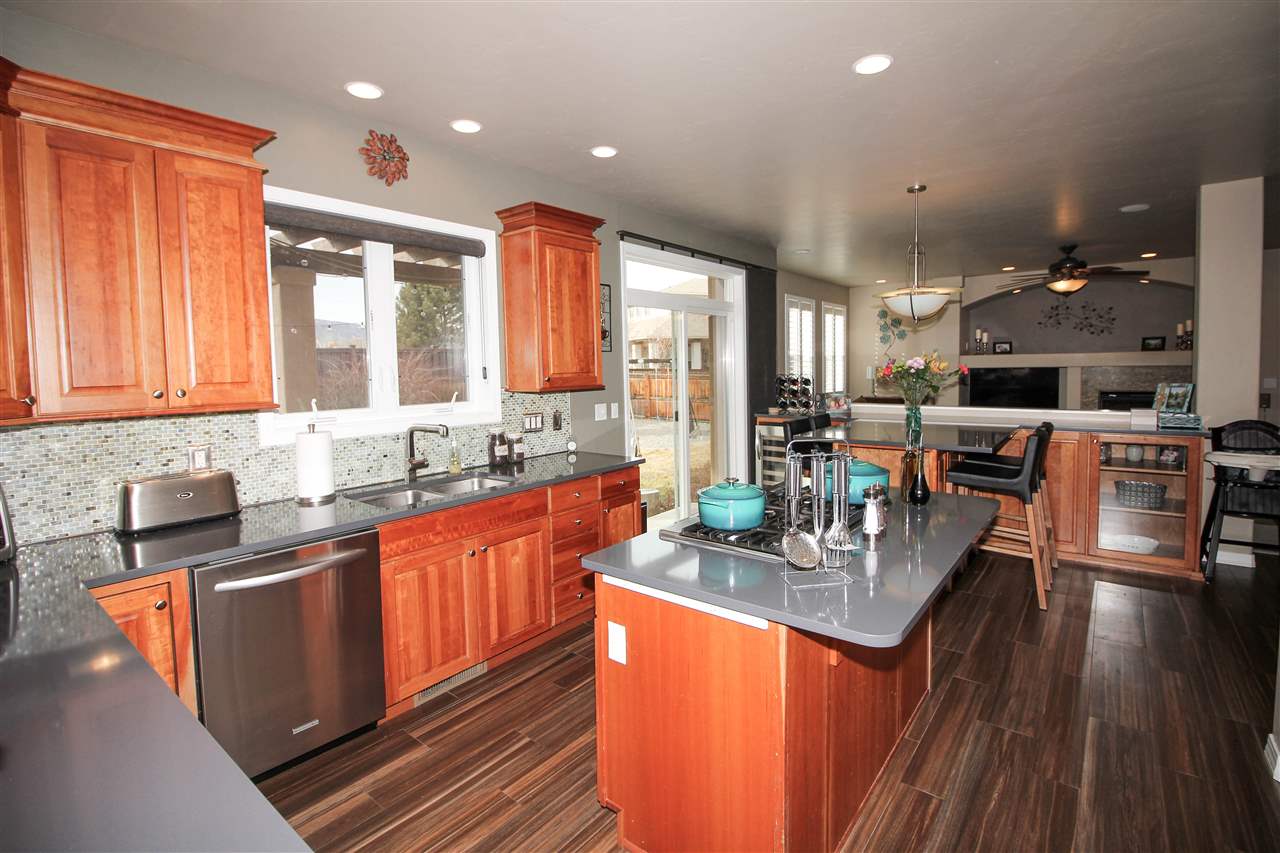 2068 Spur Cross Road Grand Junction, CO 81507 - Photo 9 of 36 Gallery Image 9