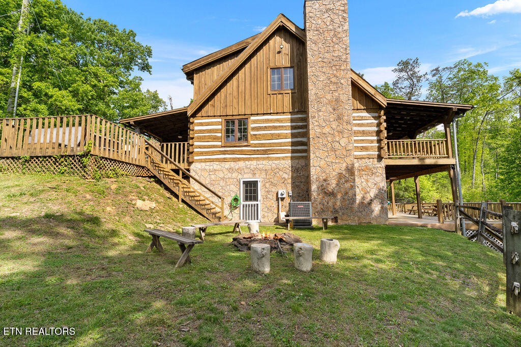 302 Beech Branch Road Gatlinburg, TN 37738 - Photo 3 of 40
