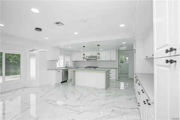 $1,750,000 | 3518 North Mills Avenue, Claremont, CA 91711