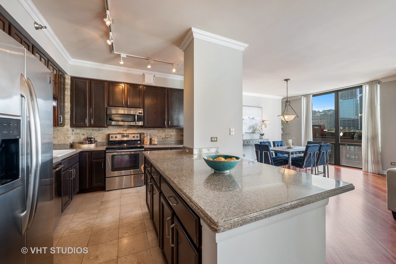 435 West Erie Street, Unit 1007 Chicago, IL 60654 - Photo 5 of 13