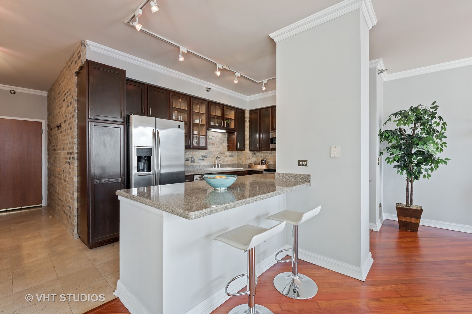 435 West Erie Street, Unit 1007 Chicago, IL 60654 - Photo 6 of 13