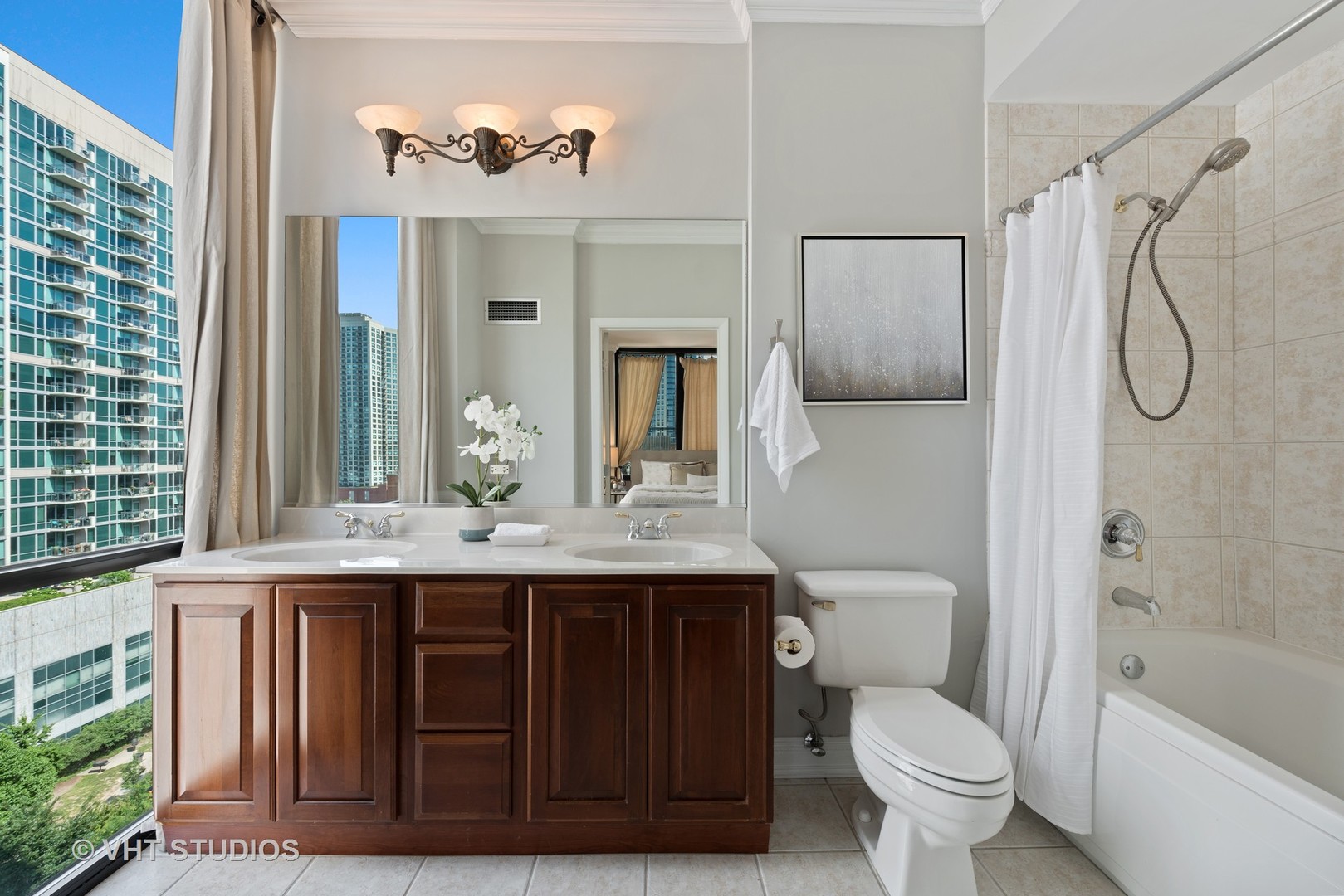 435 West Erie Street, Unit 1007 Chicago, IL 60654 - Photo 9 of 13