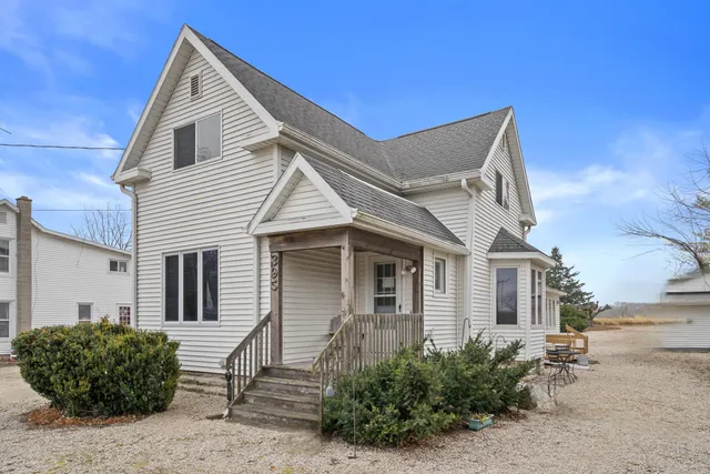 $299,900 | 395 North Main Street, Oakfield, WI 53065