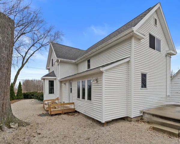 $299,900 | 395 North Main Street, Oakfield, WI 53065