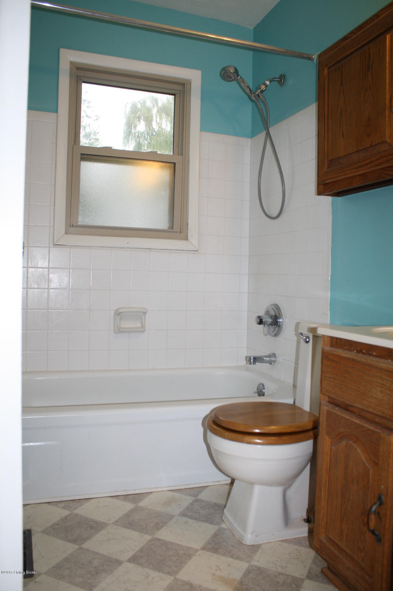 6701 Barbrook Road Louisville, KY 40258 - Photo 8 of 19 Full Bathroom with Refinished Tiles and Tub