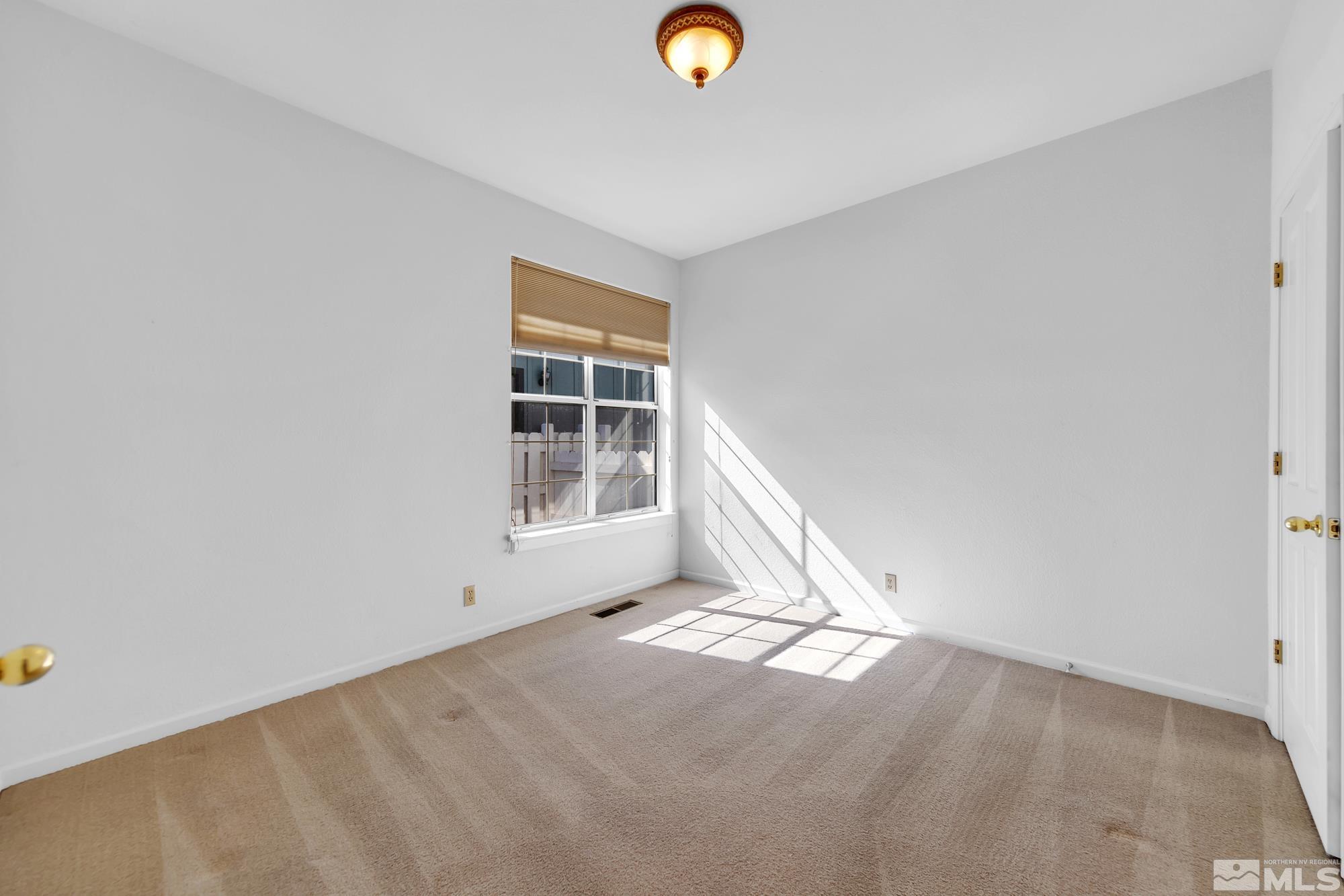 4651 Sommerville Way Reno, NV 89519 - Photo 9 of 20 Photo 9