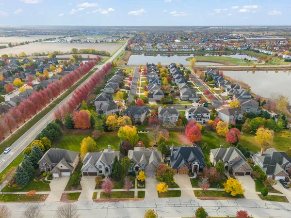 $1,150,000 | 4012 Champion Road, Naperville, IL 60564