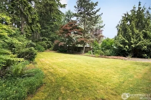 $3,875 | 18328 Baldwin Road, Bothell, WA 98012
