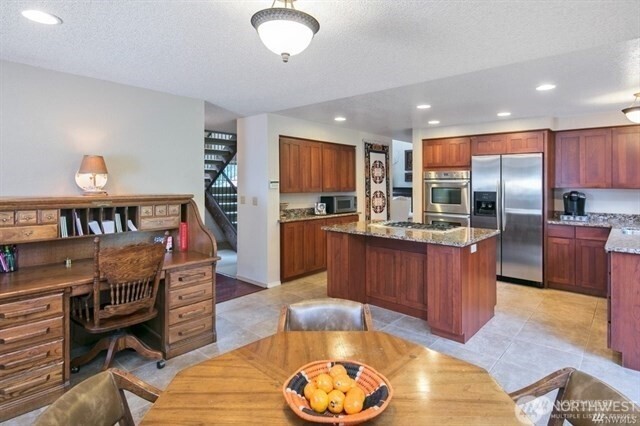 18328 Baldwin Road Bothell, WA 98012 - Photo 9 of 24