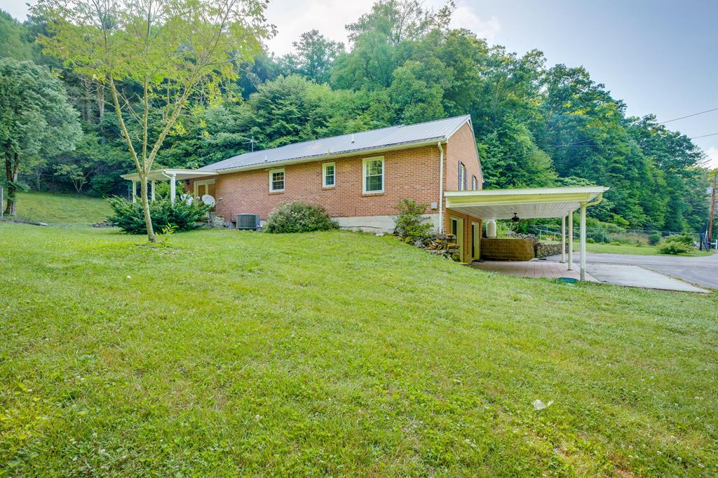 8775 Sandlick Road Bee, VA 24217 - Photo 33 of 48 Gallery Image 33