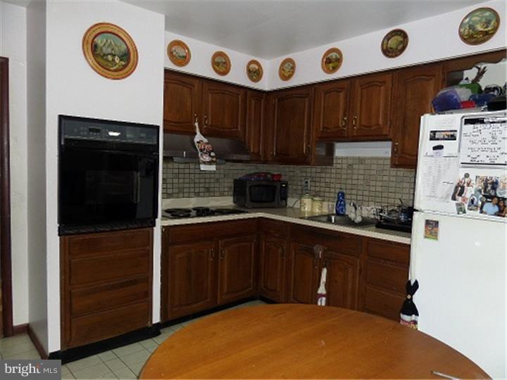 270 Ridge Road Browns Mills, NJ 08015 - Photo 5 of 7 Kitchen
