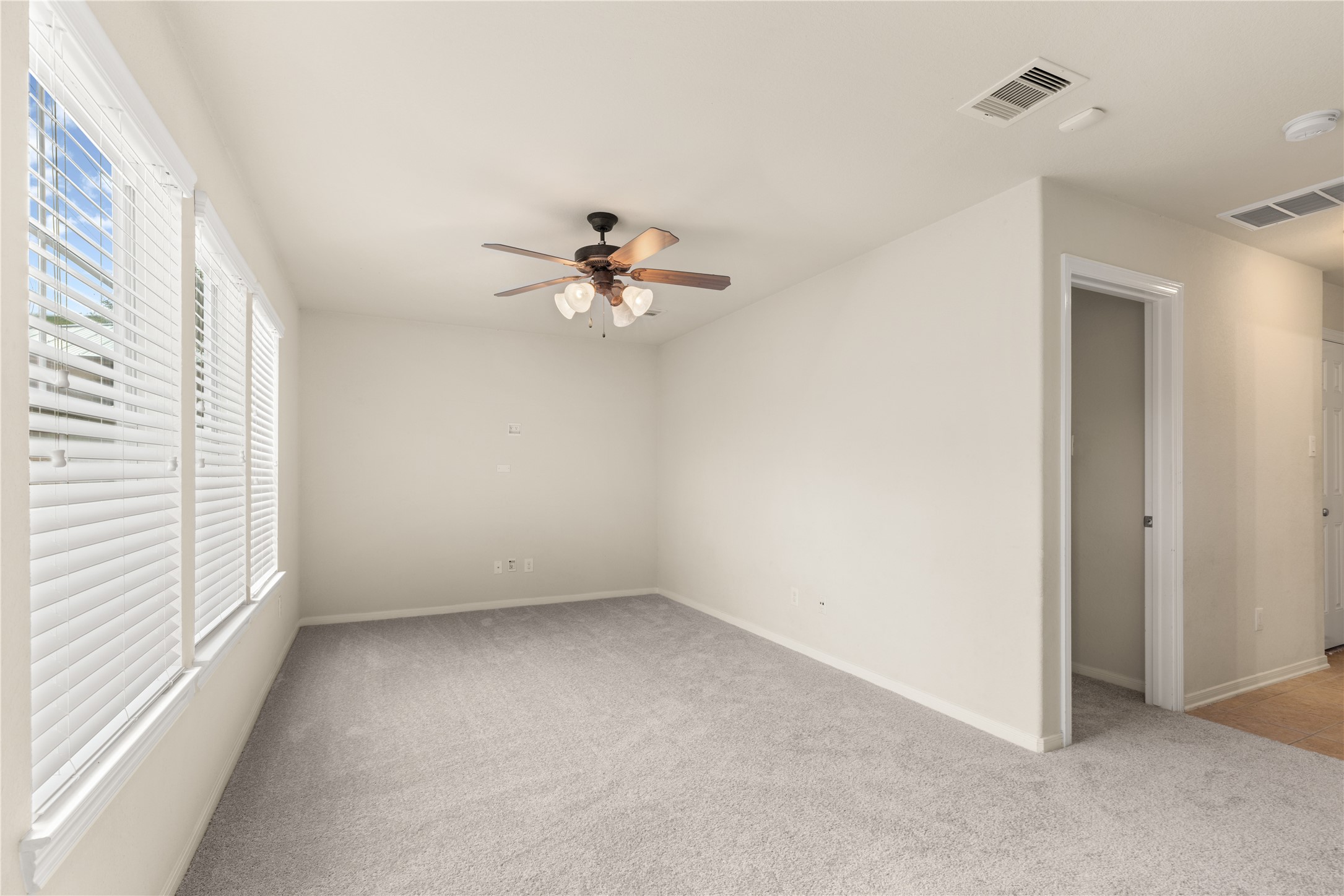 3334 Clearview Villa Way Houston, TX 77025 - Photo 25 of 35 Flex space could also add a wall and make it a three bedroom home.