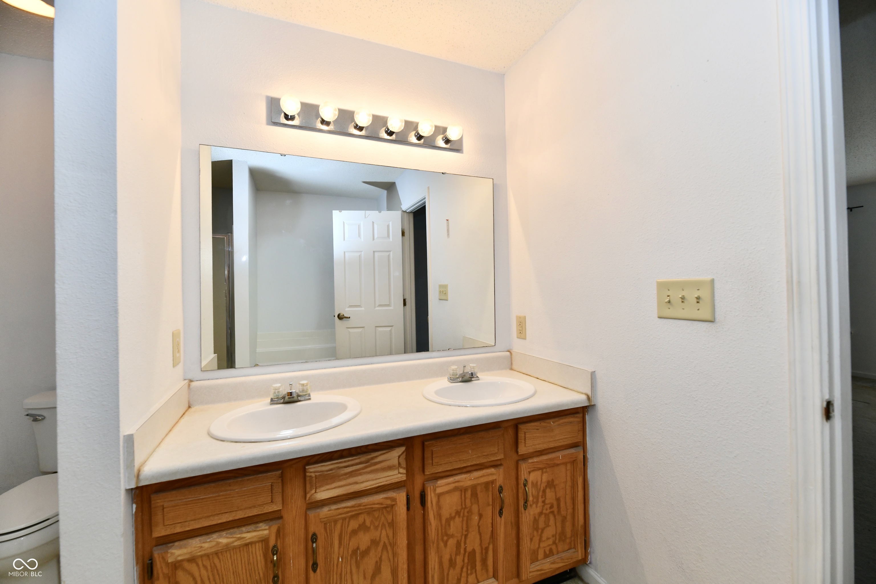 5315 Manning Road Indianapolis, IN 46228 - Photo 25 of 34