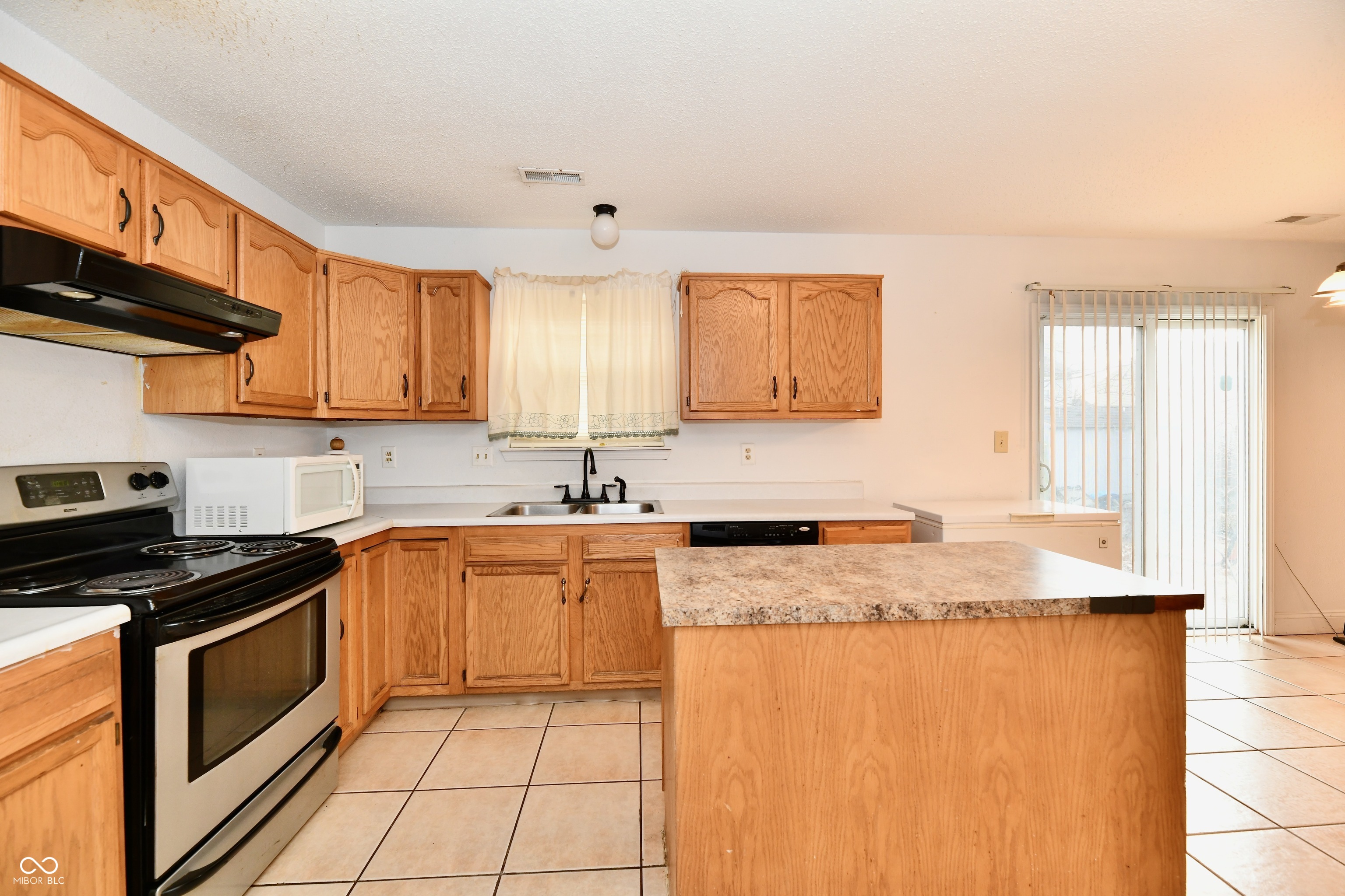 5315 Manning Road Indianapolis, IN 46228 - Photo 9 of 34