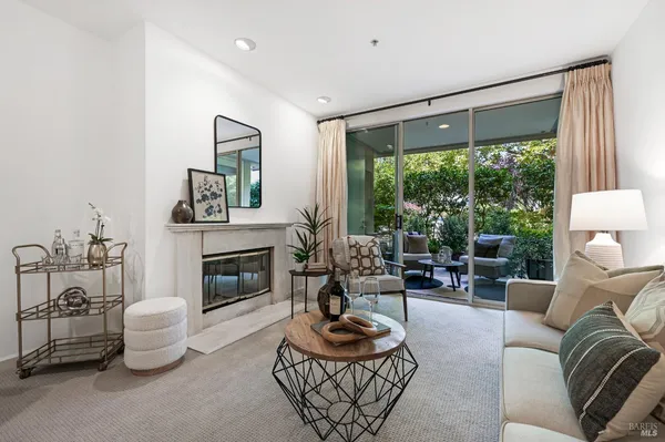 $360,000 | 100 Deer Valley Road, Unit GC, San Rafael, CA 94903