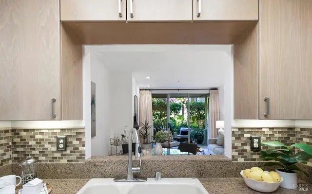 $360,000 | 100 Deer Valley Road, Unit GC, San Rafael, CA 94903