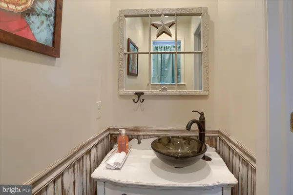 $415,000 | 365 Lynne Drive, Mount Wolf, PA 17347