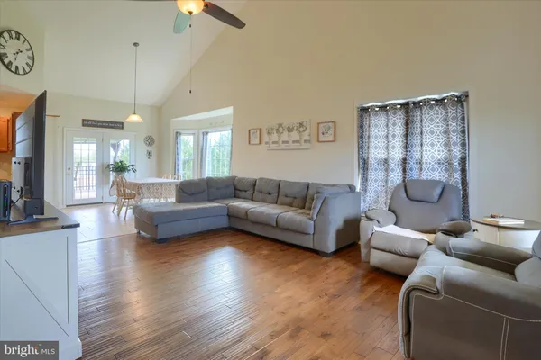 $415,000 | 365 Lynne Drive, Mount Wolf, PA 17347