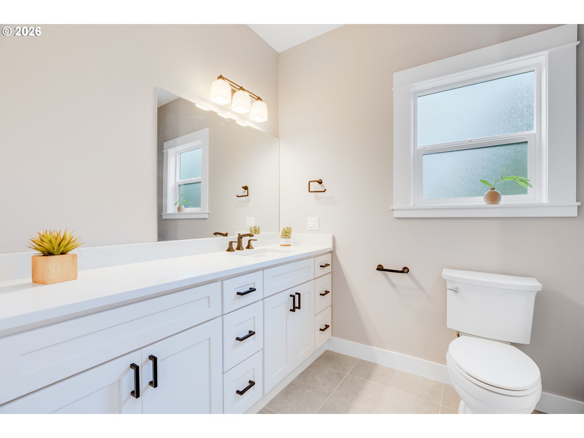 446 Northeast Cook Street Portland, OR 97212 - Photo 15 of 34 Owner's Suite Bathroom