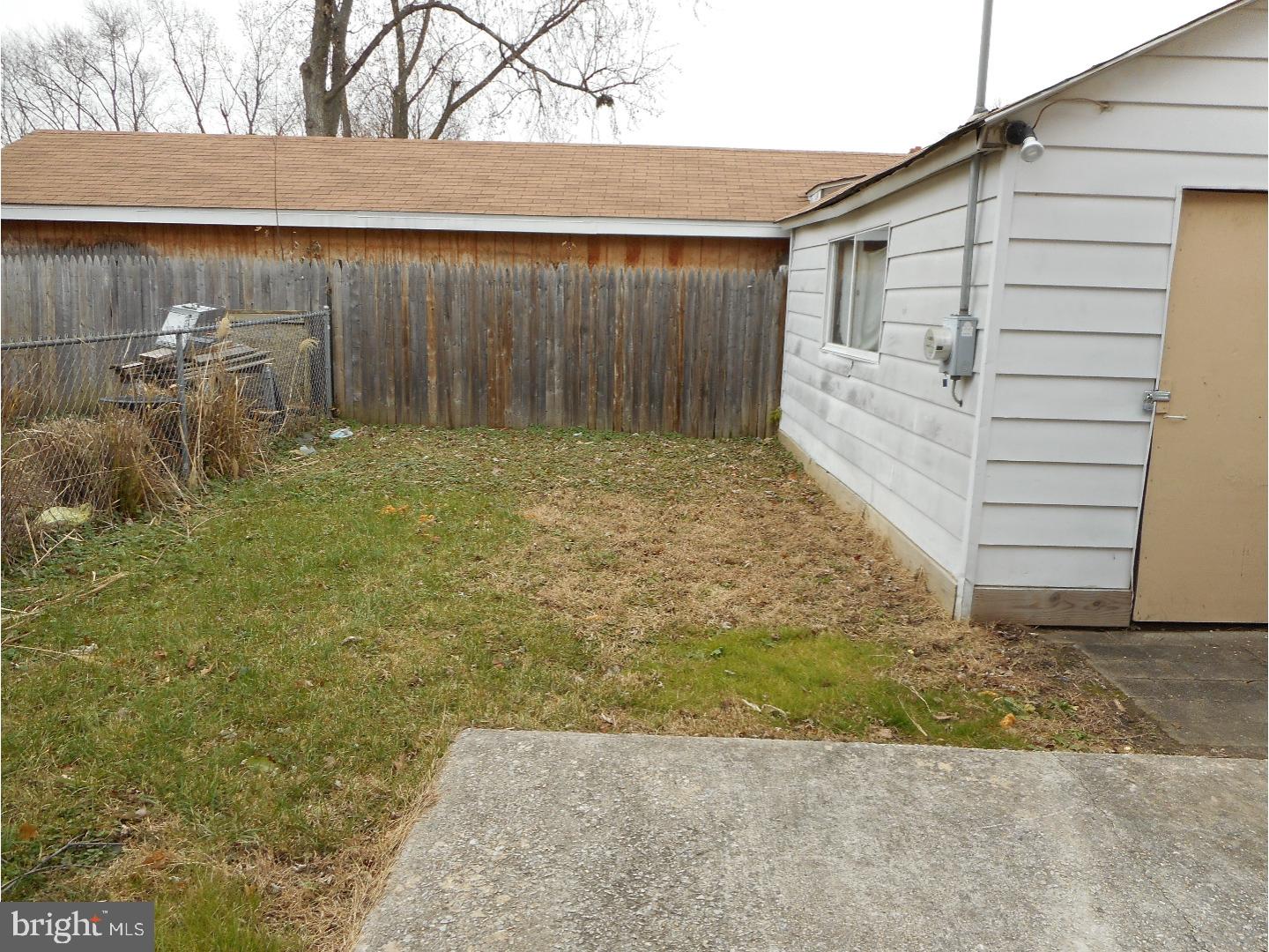 109 Holmes Road Holmes, PA 19043 - Photo 4 of 25