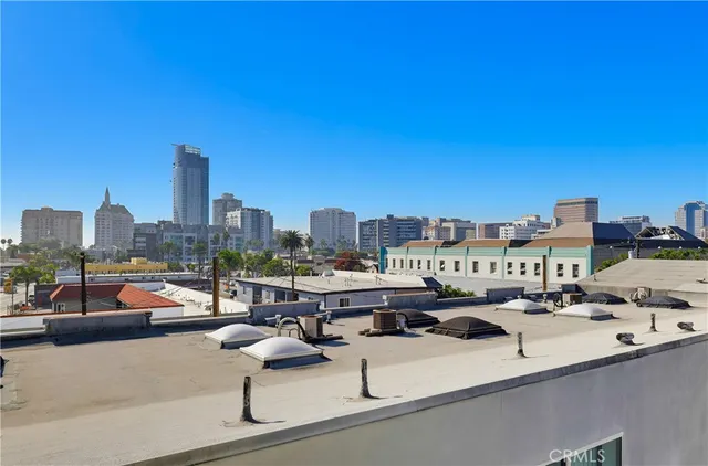 $439,000 | 834 East 4th Street, Unit 29, Long Beach, CA 90802