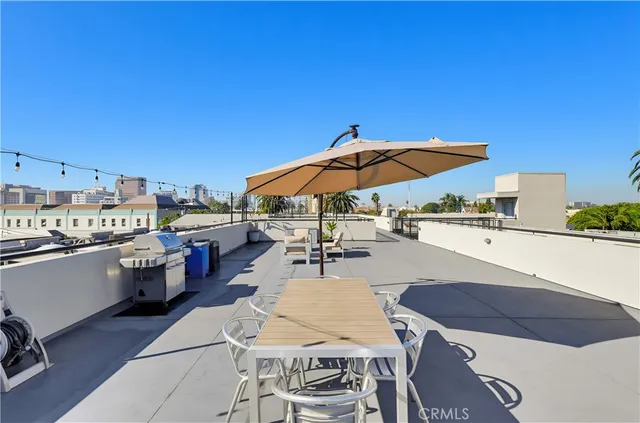 $439,000 | 834 East 4th Street, Unit 29, Long Beach, CA 90802