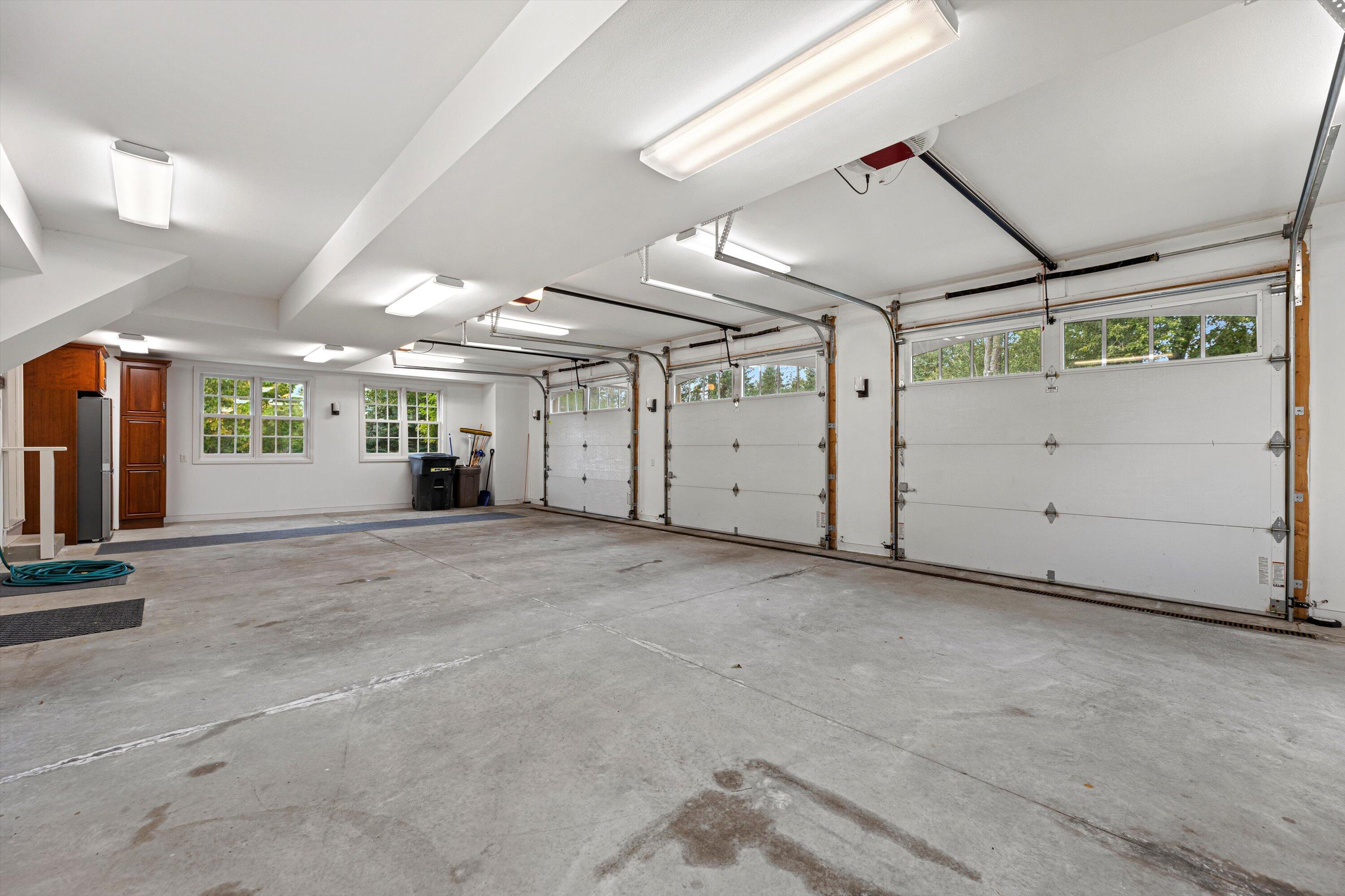 10060 North Range Line Road Mequon, WI 53092 - Photo 97 of 106 cayenne garage heater