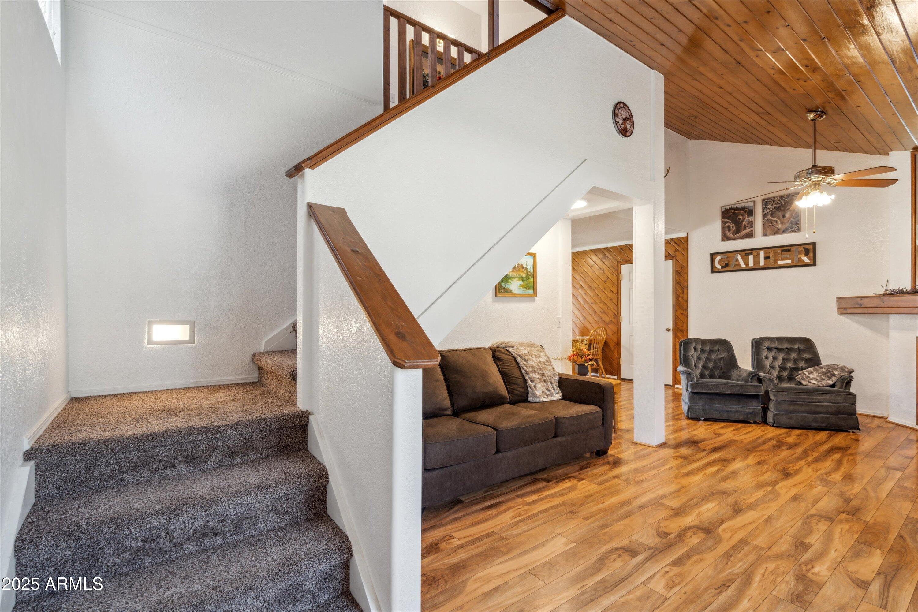 9055 Juniper Road Strawberry, AZ 85544 - Photo 15 of 42 17-Stairs