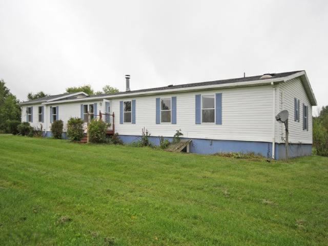 46304 County Road 352 Decatur, MI 49045 - Photo 3 of 28 263-442431-front right close