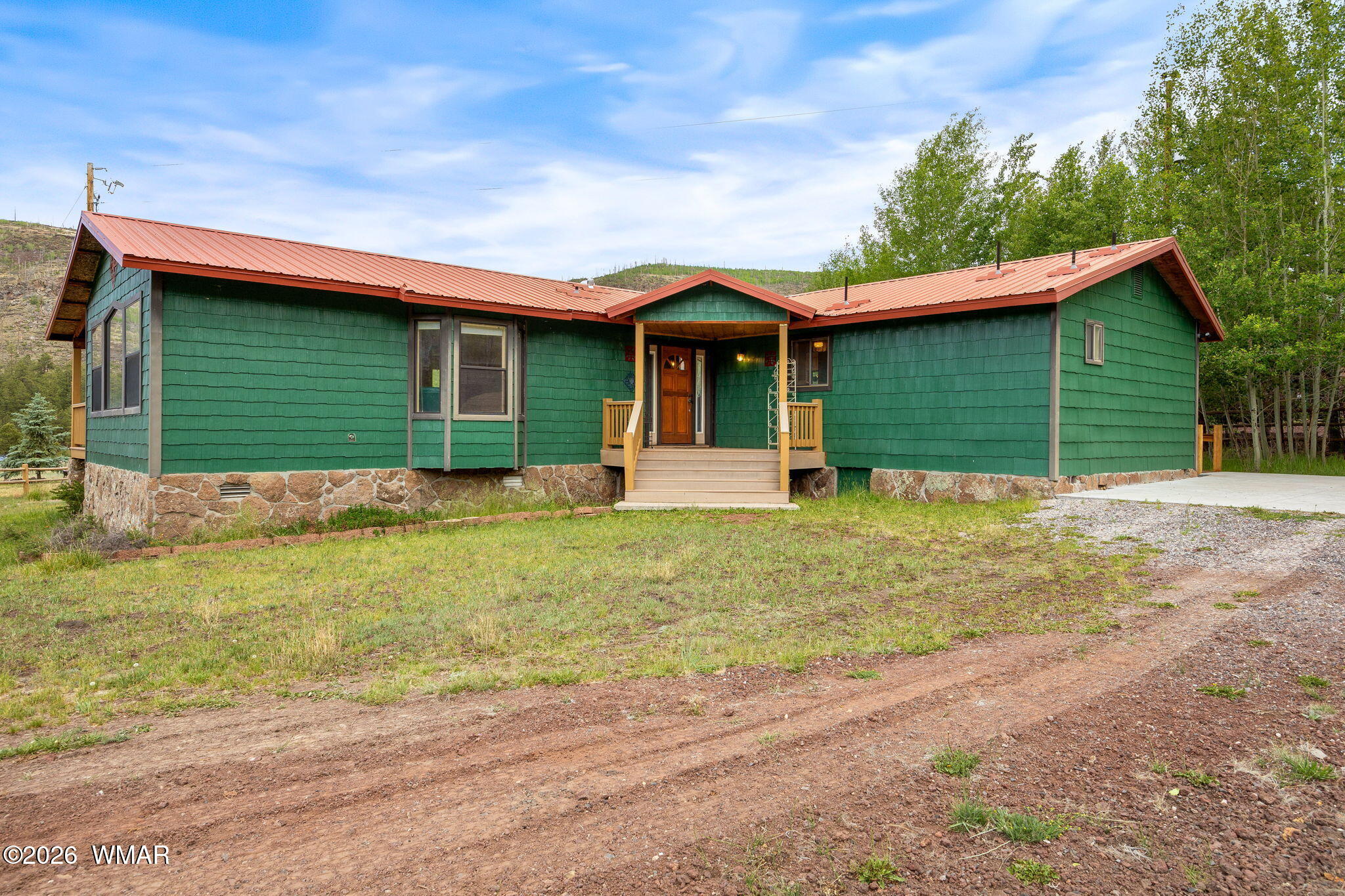 10 Rohrer Circle Greer, AZ 85927 - Photo 3 of 34