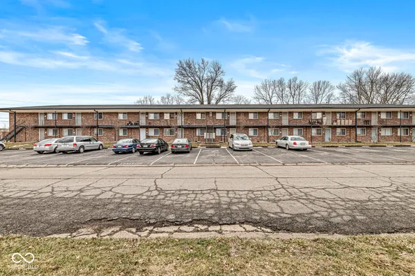 $925 | 10301 Medallion Drive, Unit 206, Indianapolis, IN 46231
