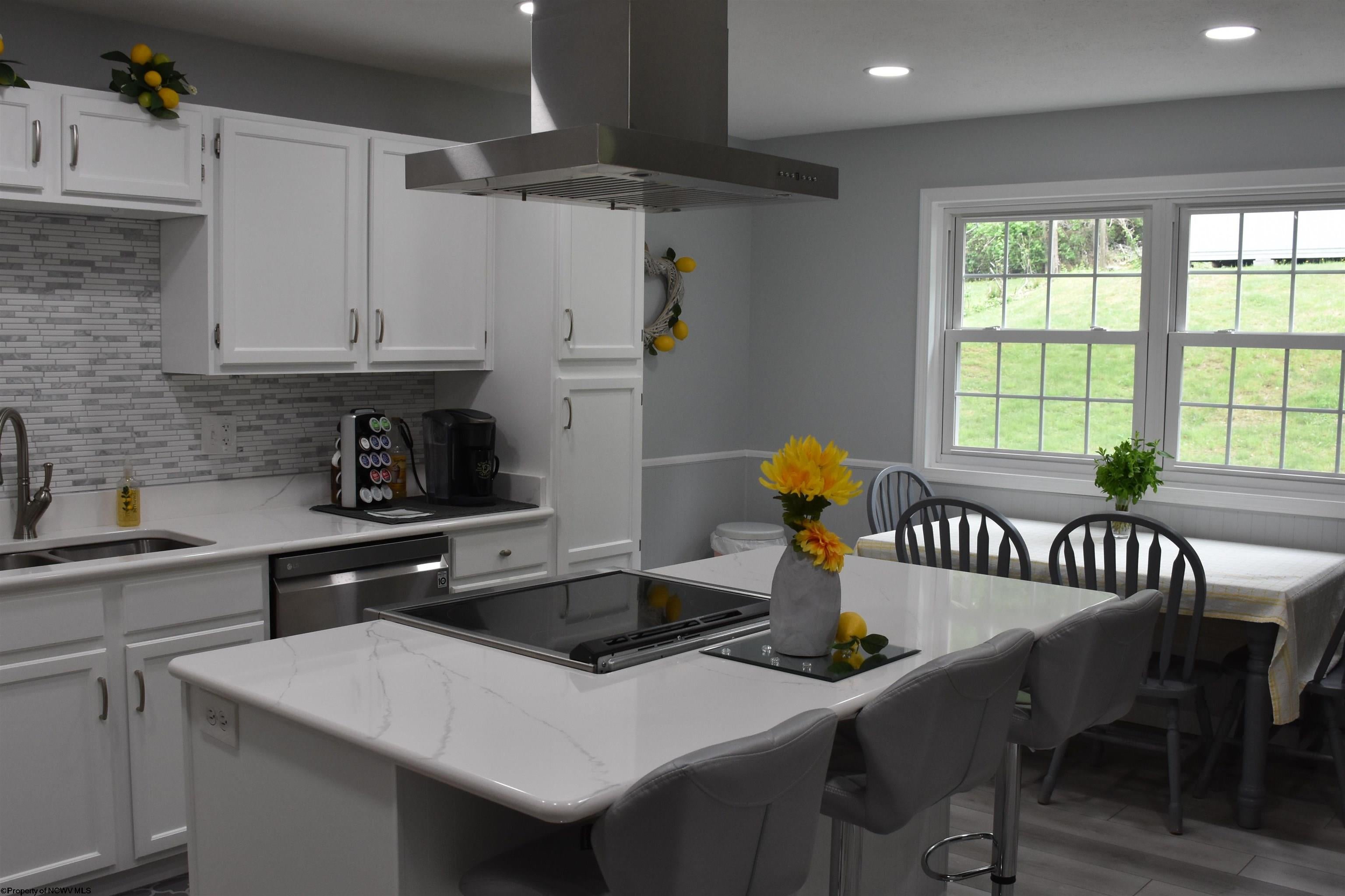 850 Country Club Road Clarksburg, WV 26301 - Photo 3 of 40 Gallery Image 3