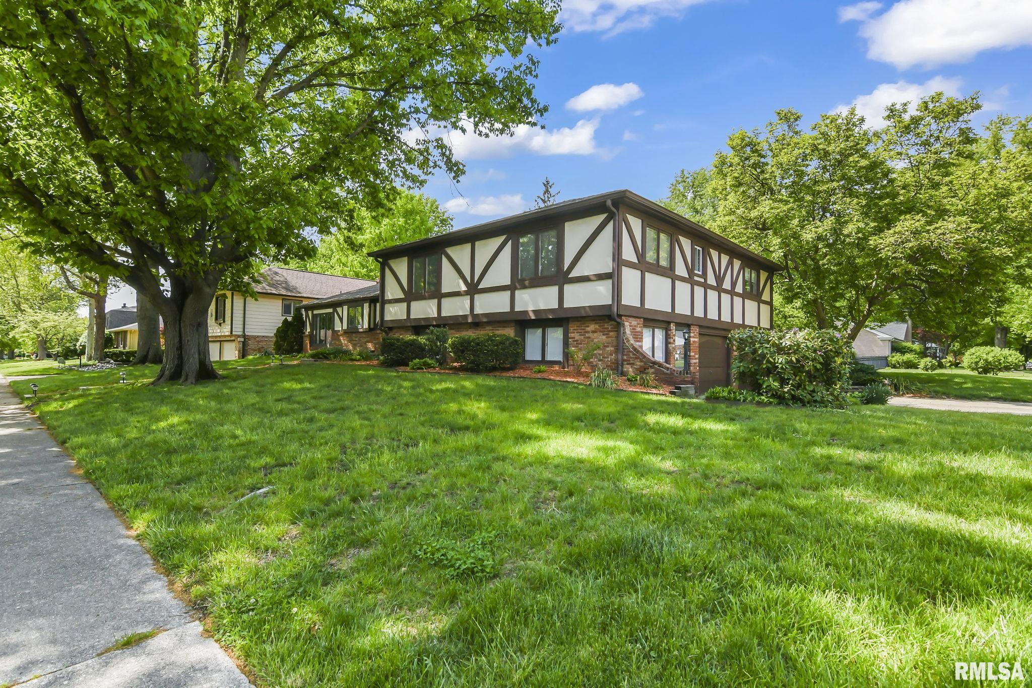 101 Pinehurst Drive Springfield, IL 62704 - Photo 5 of 51