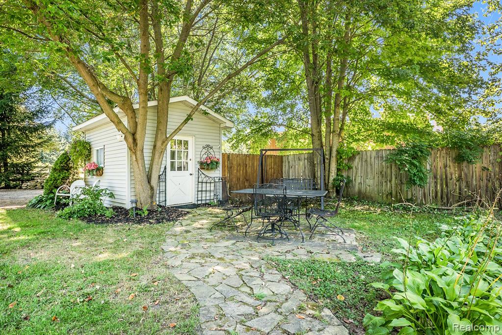 1425 Kurtz Road Holly, MI 48442 - Photo 27 of 36 Gallery Image 27